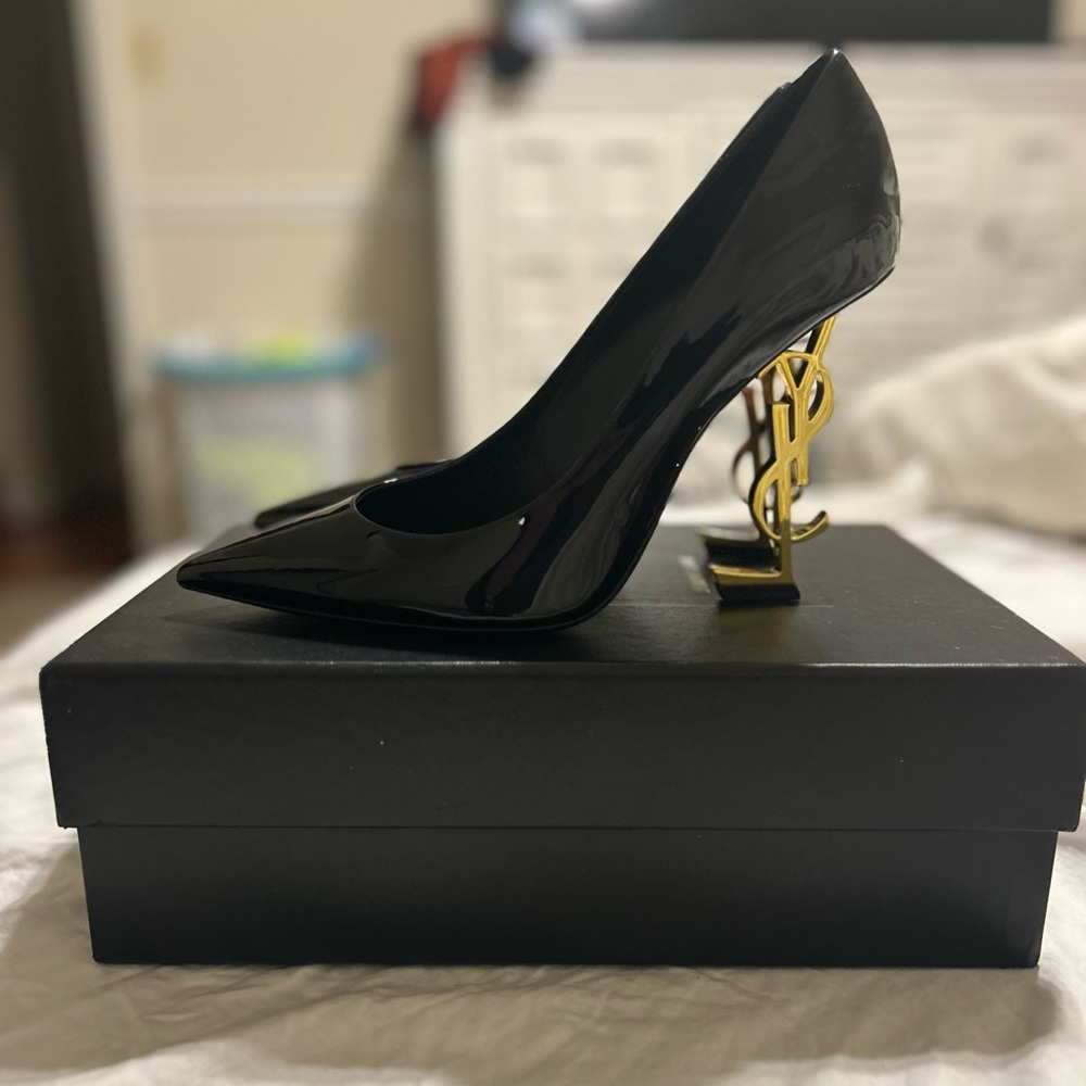 AUTHENTIC Saint Laurent patented leather YSL heels. Worn about 3 times.